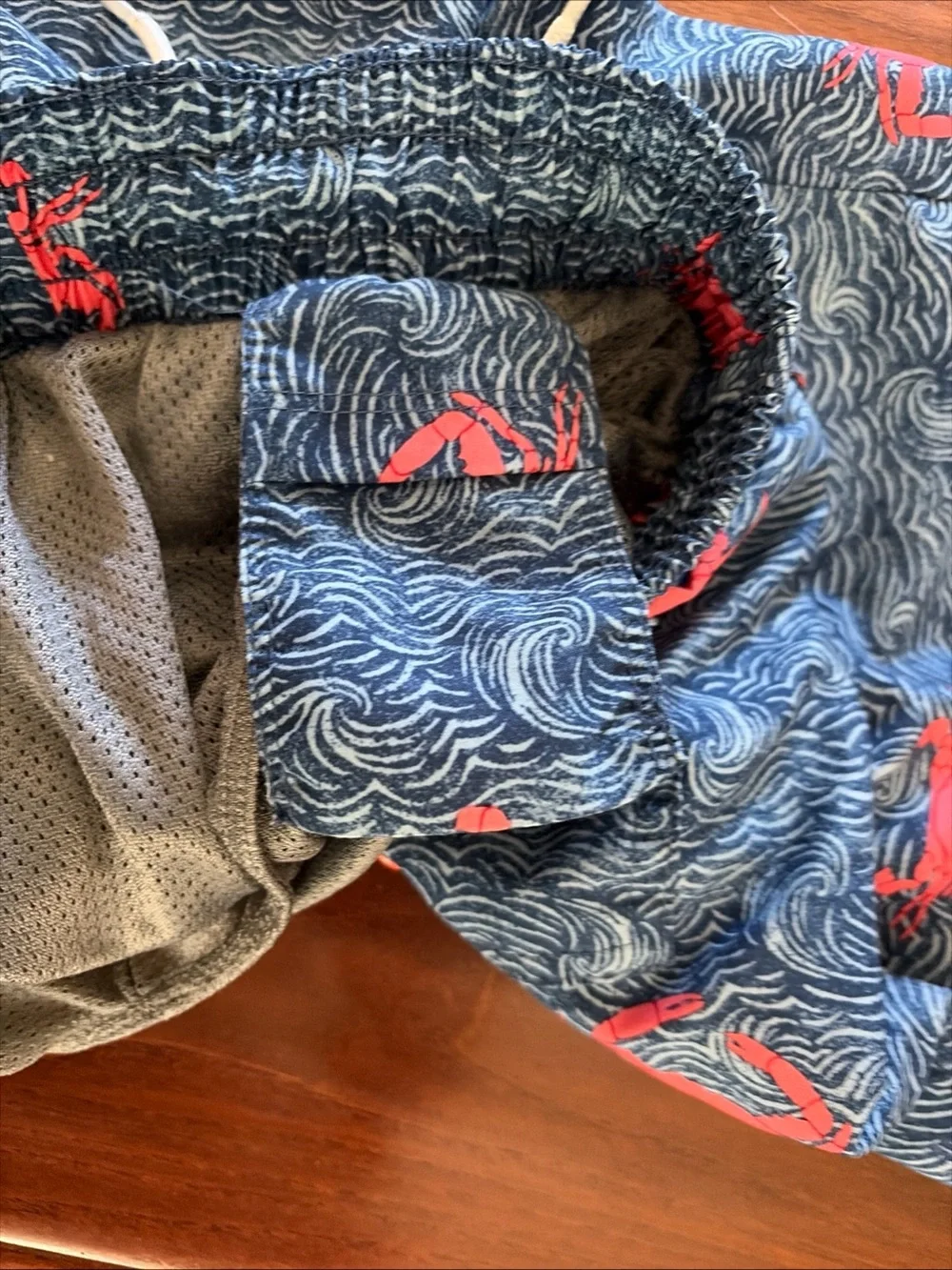 Old Navy Swim Trunks Men's Small Crabs Blue Waves Mesh Pockets Elastic Tie Waist